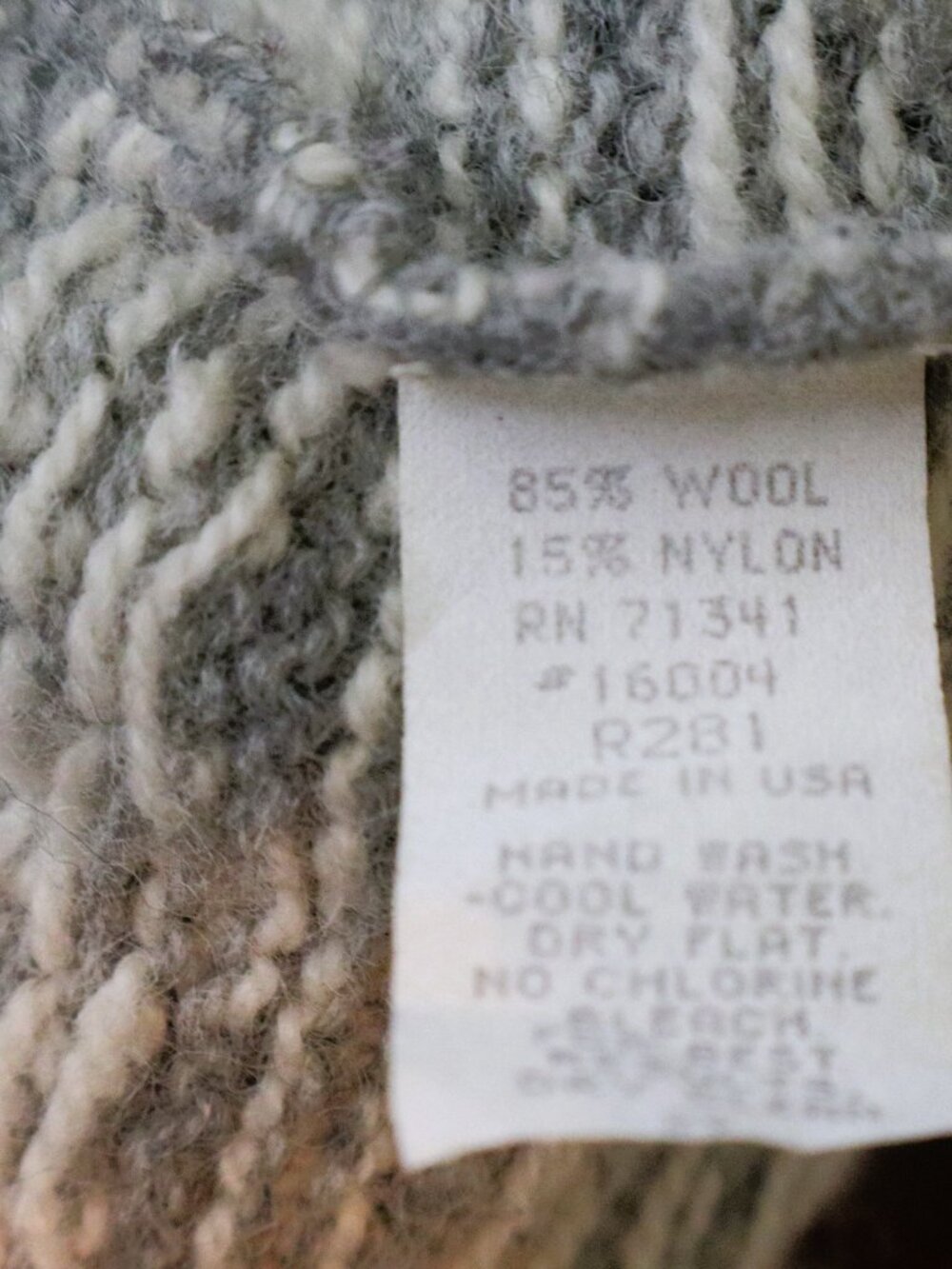 Vintage L.L.Bean Fair Isle Wool Cardigan Sweater Nordic Scandinavian USA L - Picture 8 of 8
